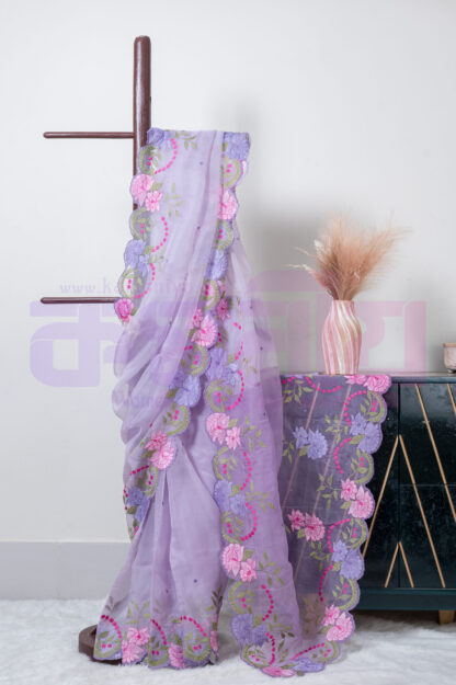 Lavender Embroidered Pure Muslin Saree - Komoniyo